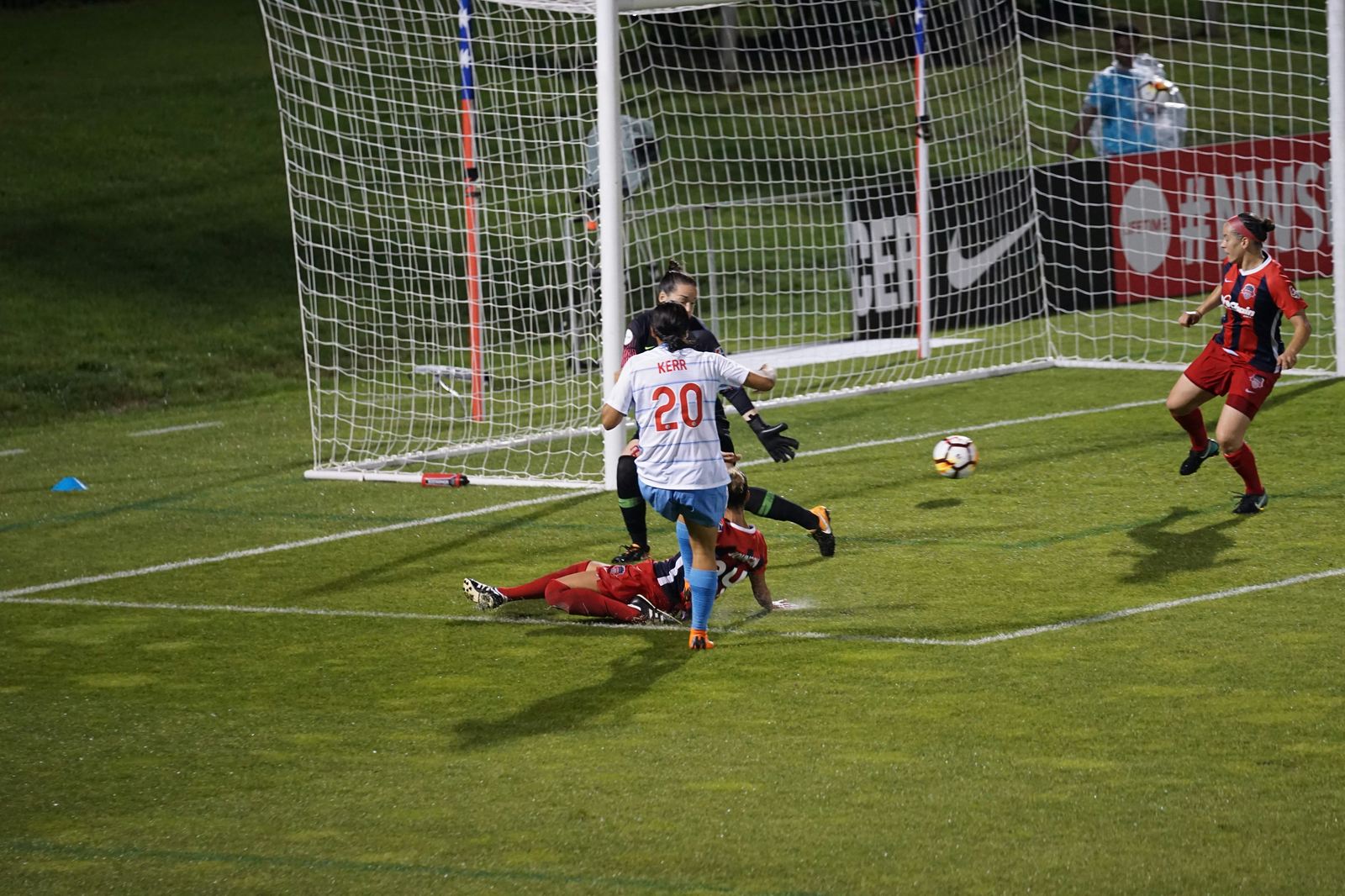 名记：皇马将罗德里视为中场补强首选 身价7500万欧元 一年合同